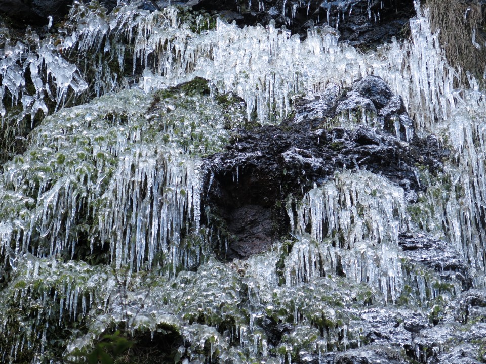 weeping rock with ice